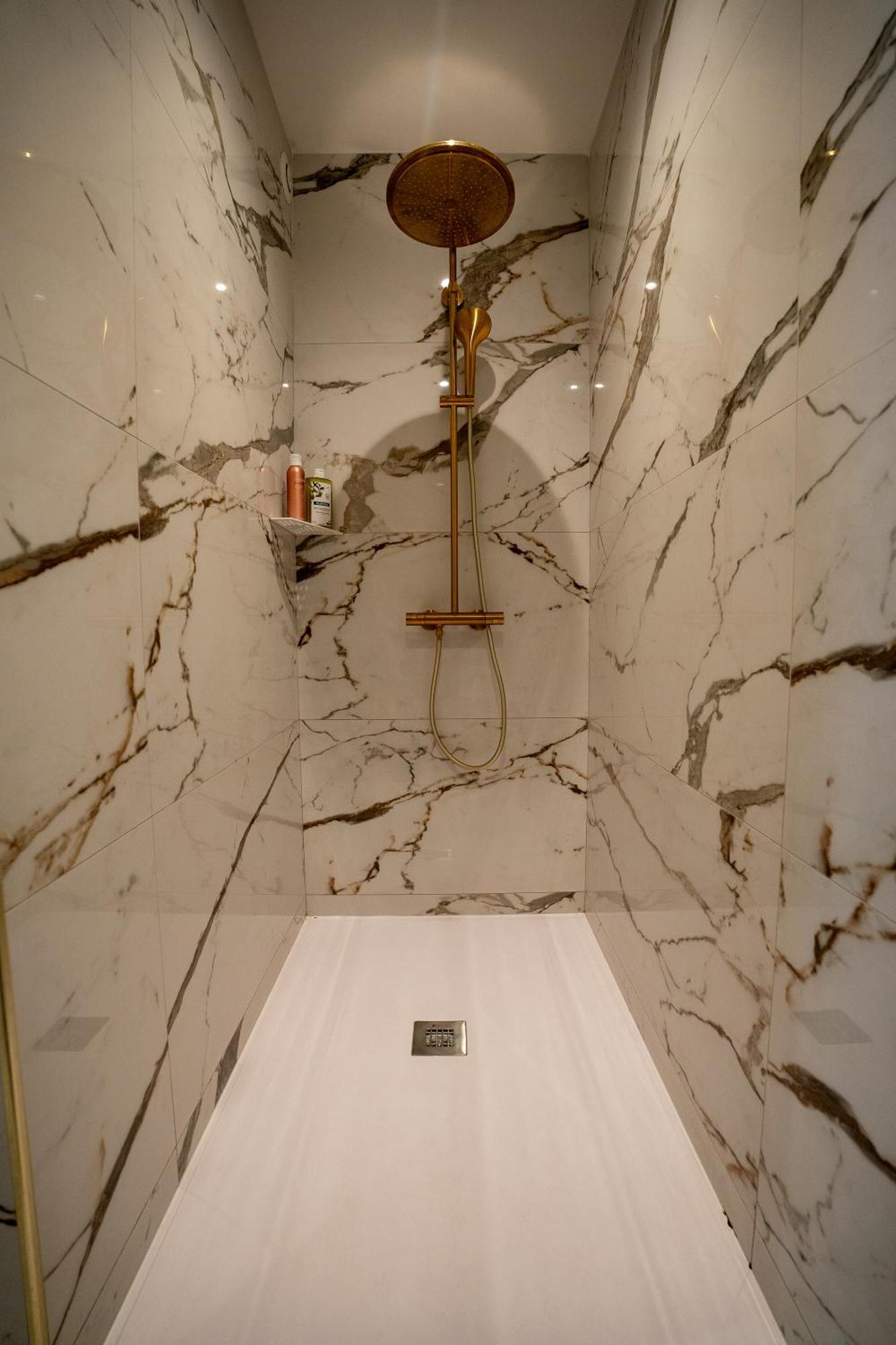 Appartement D'Exception Avec Jacuzzi วิลฟร็องช์-ซูร์-โซน ภายนอก รูปภาพ